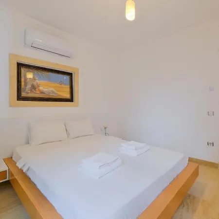 5 Bedroom - 1092 别墅 *